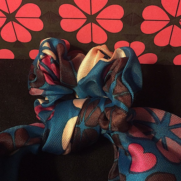 ♠️KATE SPADE - CLOVER PATCHWORK HAIR TIE (NWT) - Picture 9 of 9